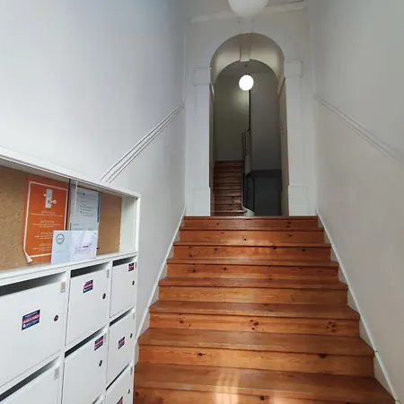 Apartment T1 Balcony W River Views, R Cardiff,