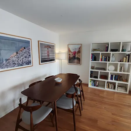 T1 Balcony W River Views, R Cardiff, Apartment *