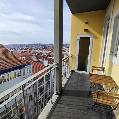 Apartment T1 Balcony W River Views, R Cardiff, Lisbon